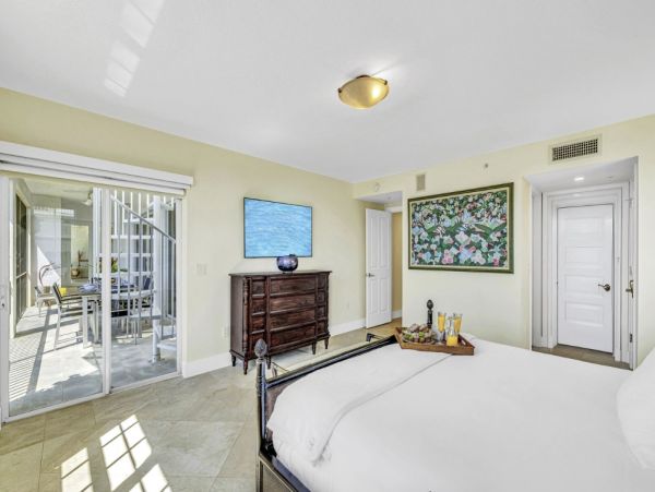 Luxurious Penthouse with Ocean Views in Islamorada